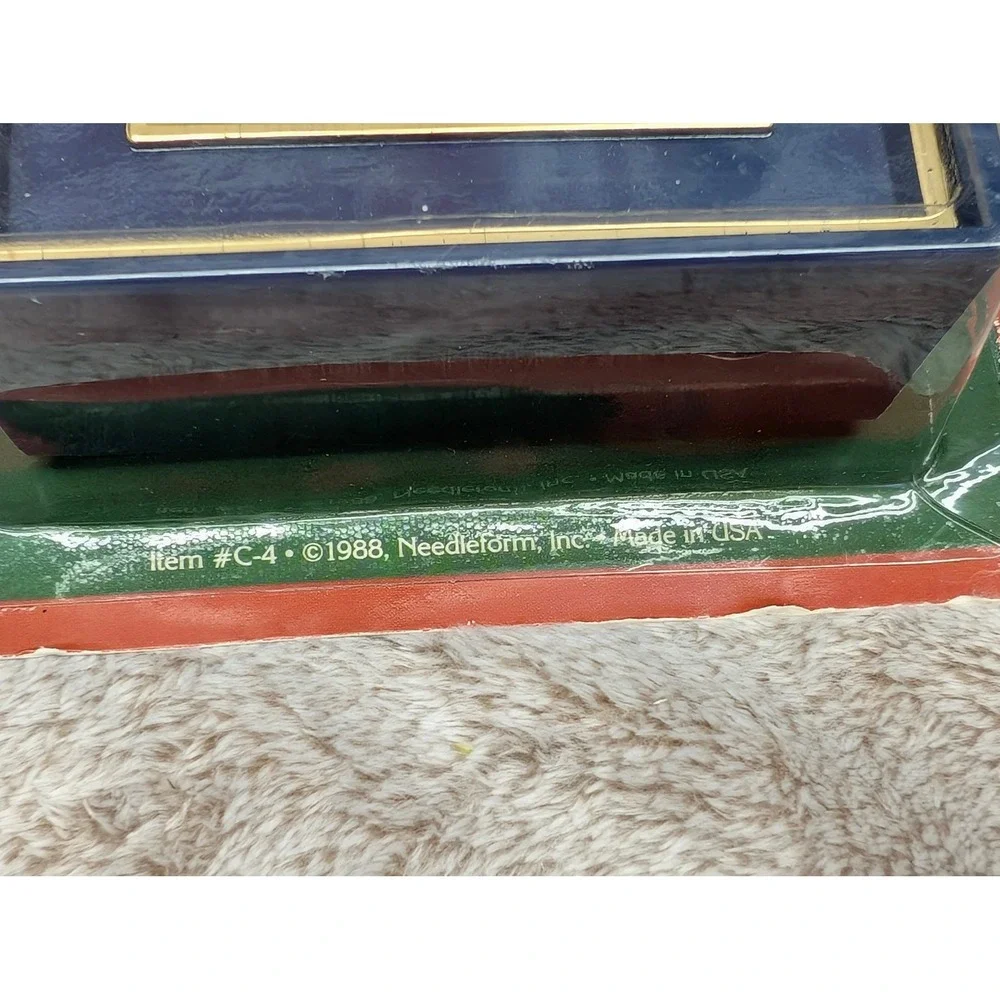 Needleform sealed new